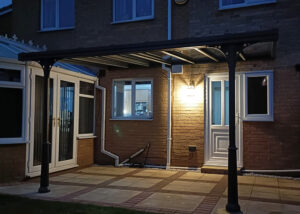 Lovely Simplicity 6 veranda project in Hull provides fast and hassle-free installation under time constraints, installed by our Trade Partner NGT Products Limited